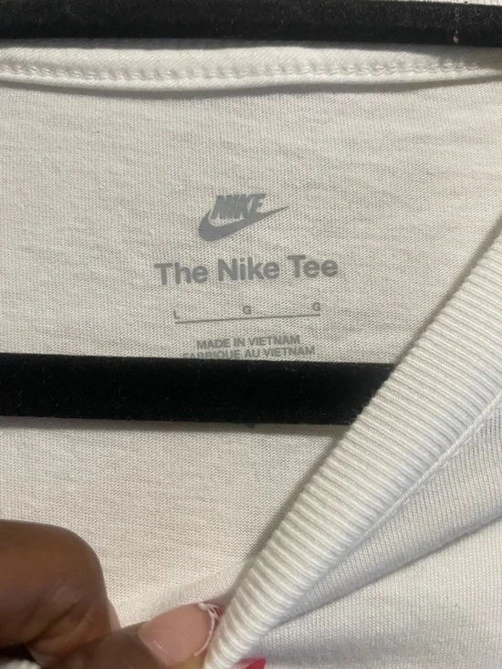 Nike White Crew Tee with black  Logo - Picture 2 of 4